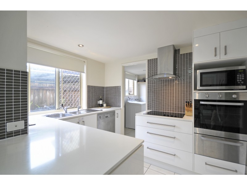 4/4 Twenty Sixth Avenue, Palm Beach QLD 4221