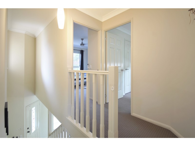 4/4 Twenty Sixth Avenue, Palm Beach QLD 4221