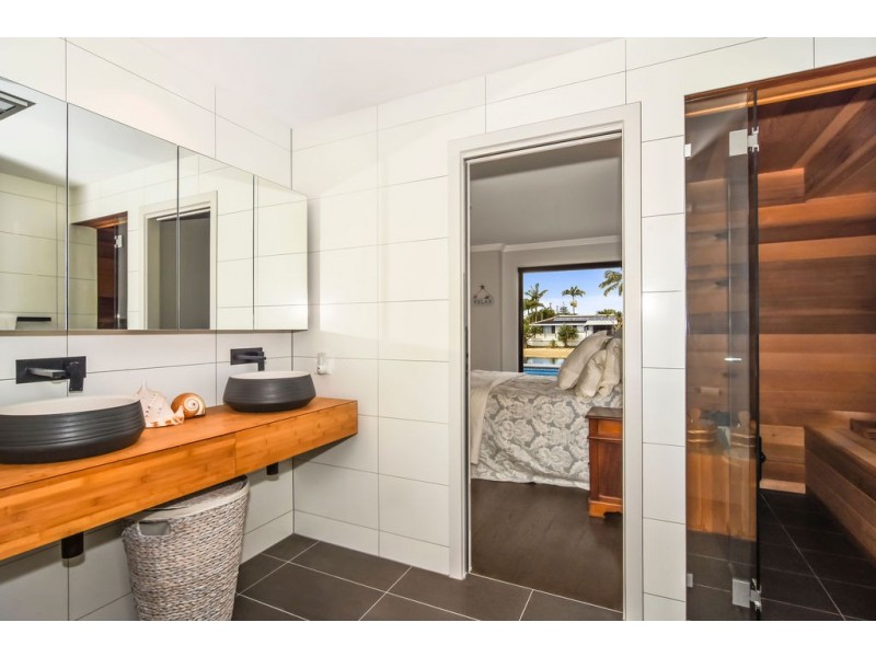 10 Swordfish Court, Palm Beach QLD 4221