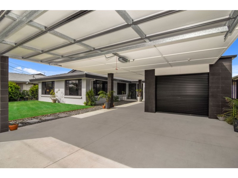 10 Swordfish Court, Palm Beach QLD 4221