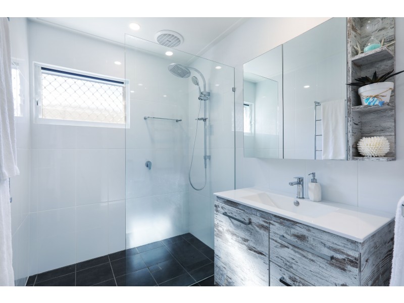 11 Carlyle Drive, Currumbin QLD 4223