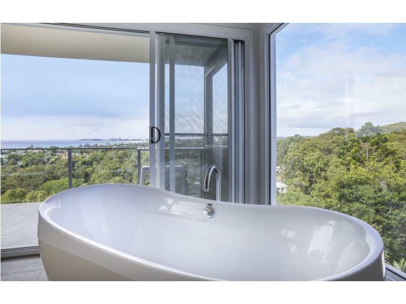 65 Crest Drive, Currumbin QLD 4223