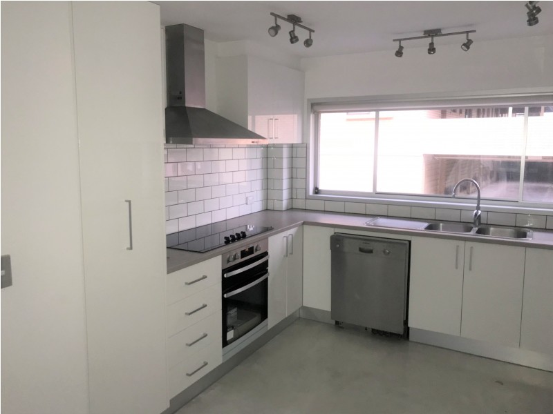 1/7 Fourth Avenue, Palm Beach QLD 4221