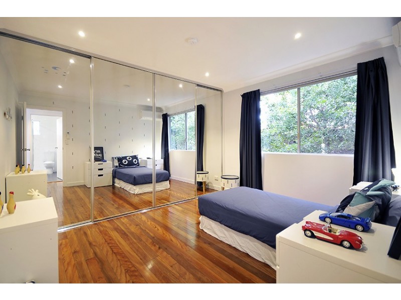 9 Walsh Street, Currumbin QLD 4223