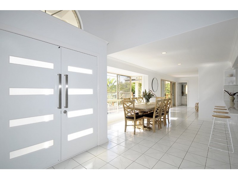 19 Correa Court, Elanora QLD 4221