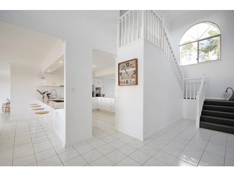 19 Correa Court, Elanora QLD 4221