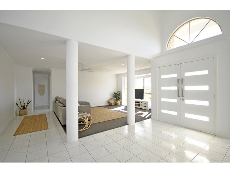 19 Correa Court, Elanora QLD 4221