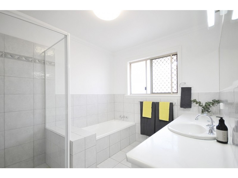 19 Correa Court, Elanora QLD 4221