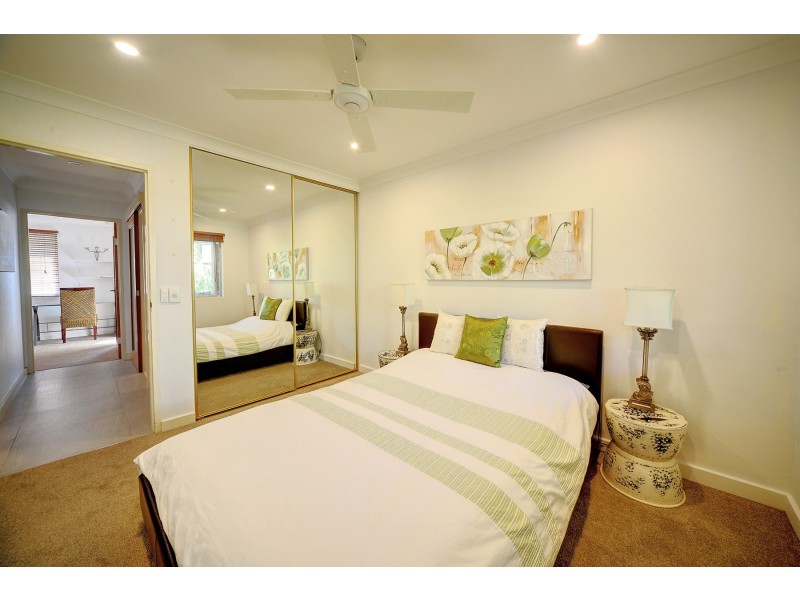 8/11 Nalla Court, Palm Beach QLD 4221