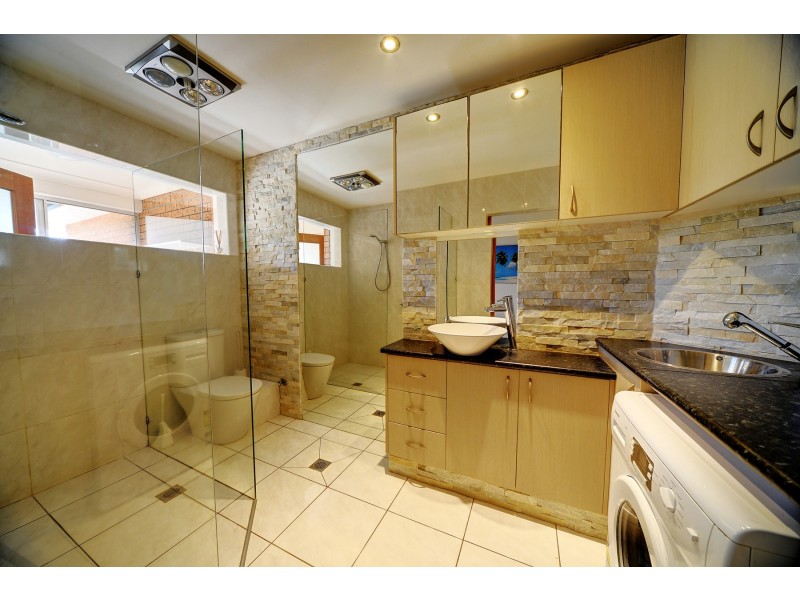 8/11 Nalla Court, Palm Beach QLD 4221