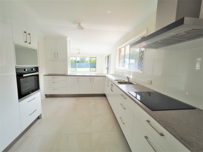 33 Thirteenth Avenue, Palm Beach QLD 4221