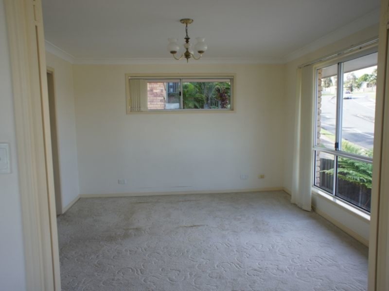 38 Angelica Street, Elanora QLD 4221