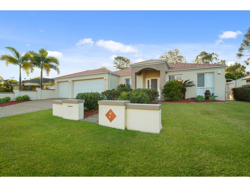 7 Nyoka Court, Elanora QLD 4221