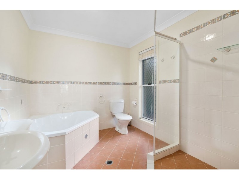 7 Nyoka Court, Elanora QLD 4221