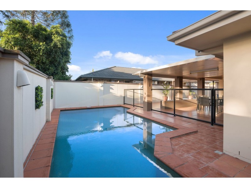 7 Nyoka Court, Elanora QLD 4221