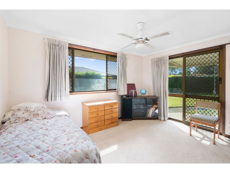 9 Kurrajong Court, Palm Beach QLD 4221