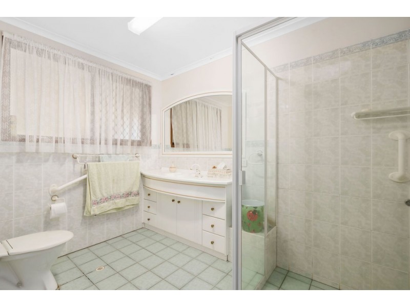 9 Kurrajong Court, Palm Beach QLD 4221