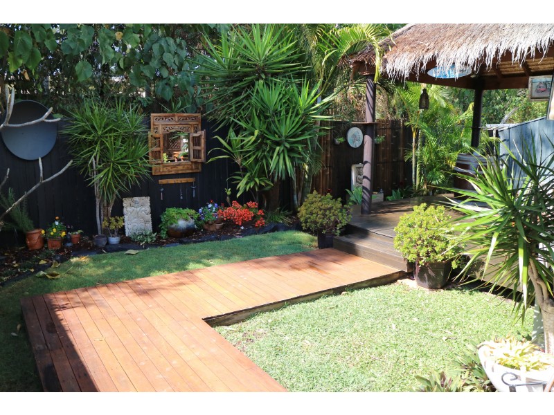 11 Seville Circuit, Burleigh Waters QLD 4220