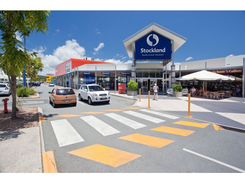 11 Seville Circuit, Burleigh Waters QLD 4220