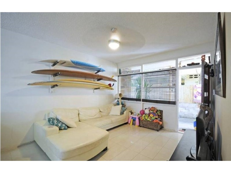 3/3 George Street, Bilinga QLD 4225