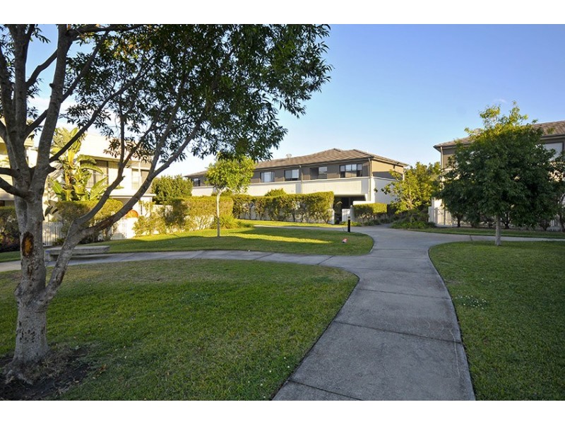 89/2 Inland Drive, Tugun QLD 4224