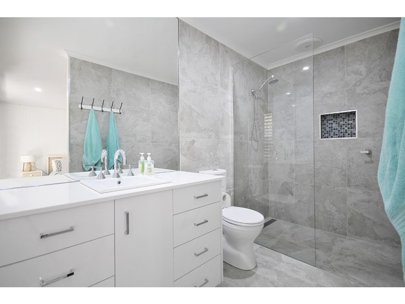 15 Waikiki Avenue, Palm Beach QLD 4221