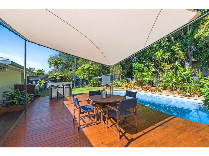 14 Spindle Street, Palm Beach QLD 4221