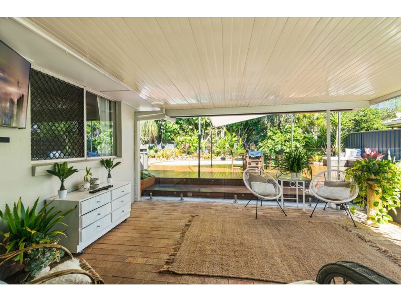 14 Spindle Street, Palm Beach QLD 4221