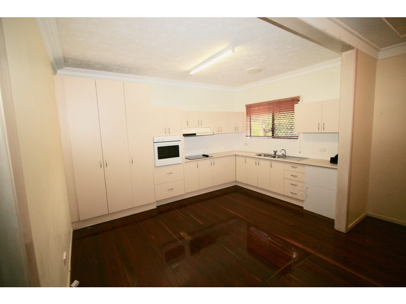 2 Steep Street, Tweed Heads NSW 2485