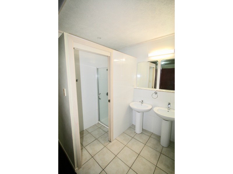 2 Steep Street, Tweed Heads NSW 2485