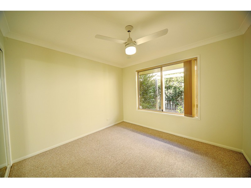 18 Hydrilla Court, Elanora QLD 4221