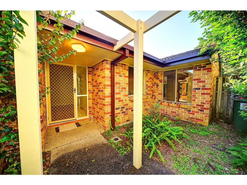 18 Hydrilla Court, Elanora QLD 4221