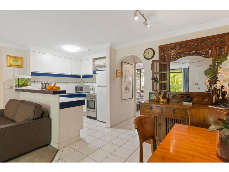 21/24 Hamilton Avenue, Surfers Paradise QLD 4217
