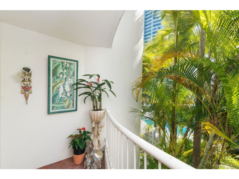 21/24 Hamilton Avenue, Surfers Paradise QLD 4217
