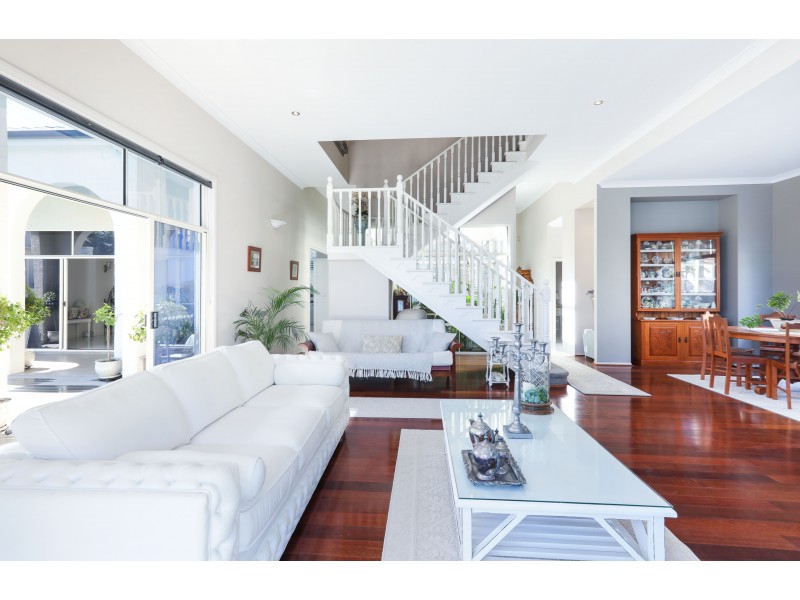 34 Staysail Crescent, Clear Island Waters QLD 4226