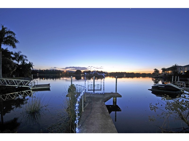 34 Staysail Crescent, Clear Island Waters QLD 4226