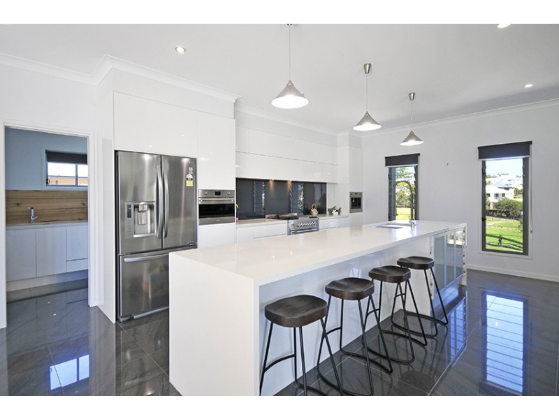 2 Barden Ridge Road, Reedy Creek QLD 4227