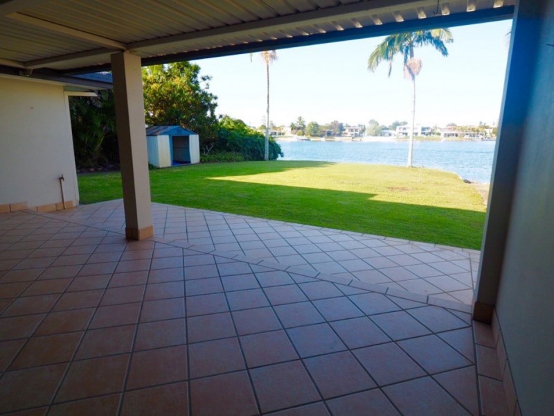 88 Mallawa Drive, Palm Beach QLD 4221