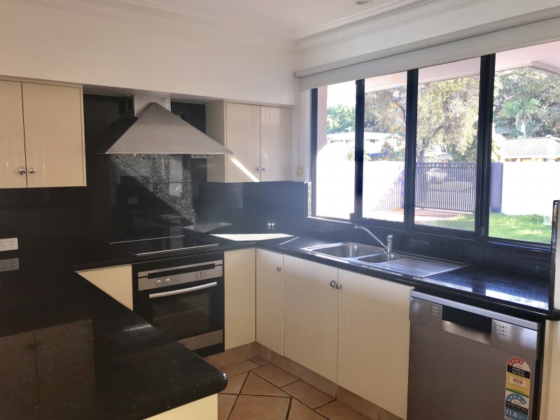 88 Mallawa Drive, Palm Beach QLD 4221