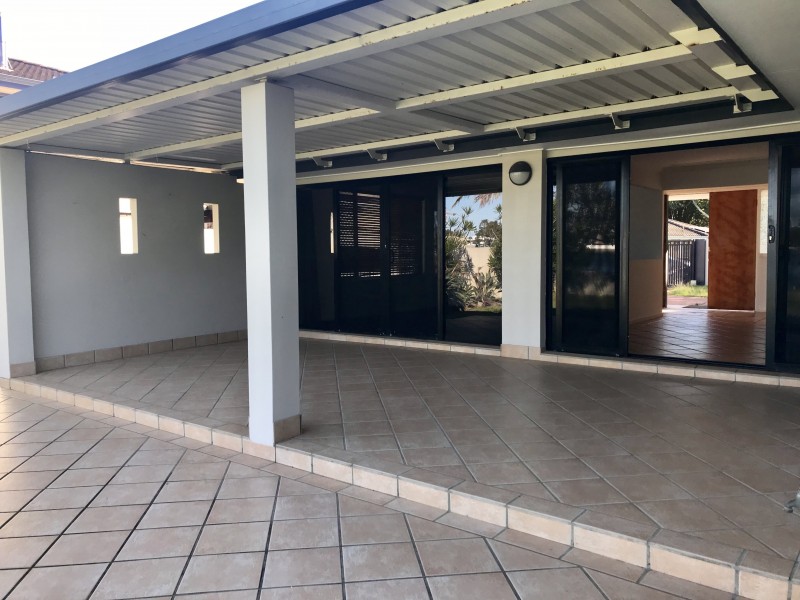 88 Mallawa Drive, Palm Beach QLD 4221