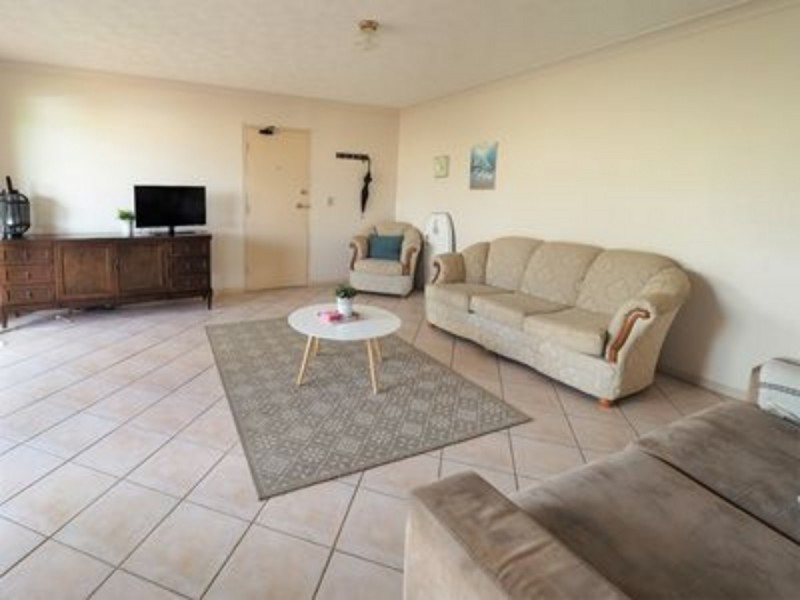 4/7 Twenty Seventh Avenue, Palm Beach QLD 4221