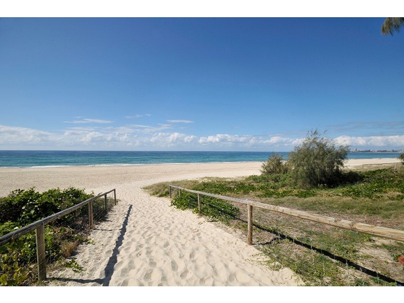 17 Cherub Street, Tugun QLD 4224