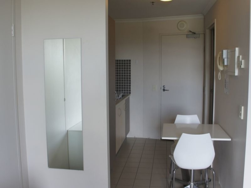 643/25 Lake Orr Drive, Robina QLD 4226