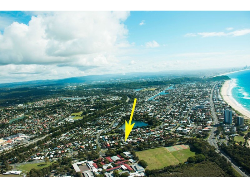 1/58 Sarawak Avenue, Palm Beach QLD 4221