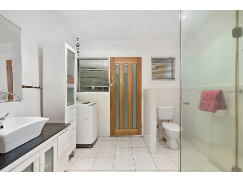 1/58 Sarawak Avenue, Palm Beach QLD 4221