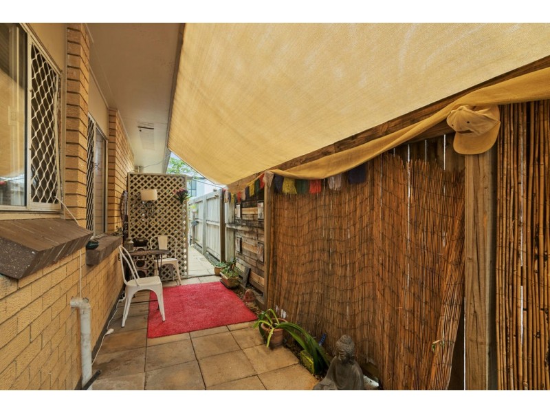 1/58 Sarawak Avenue, Palm Beach QLD 4221