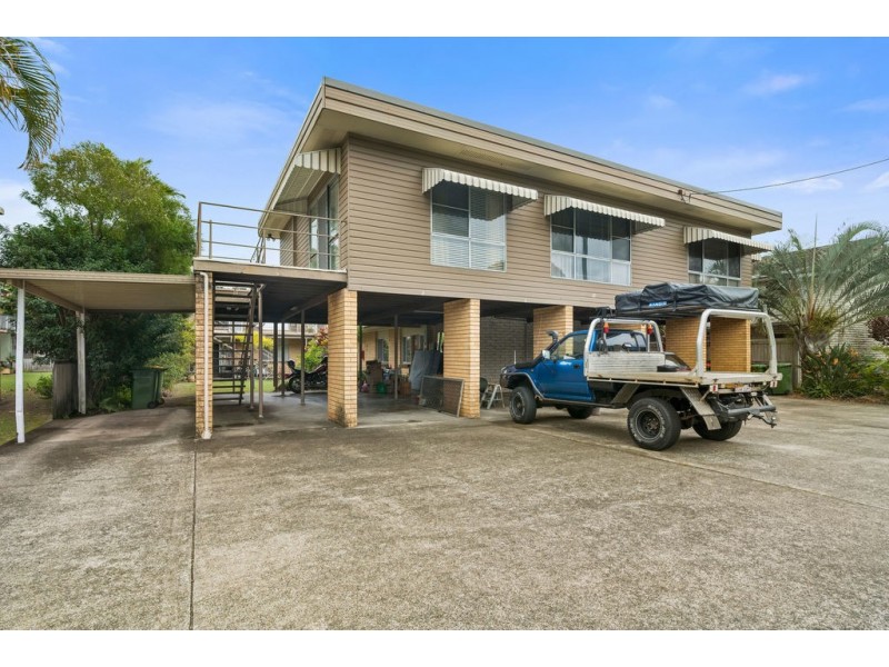 1/58 Sarawak Avenue, Palm Beach QLD 4221
