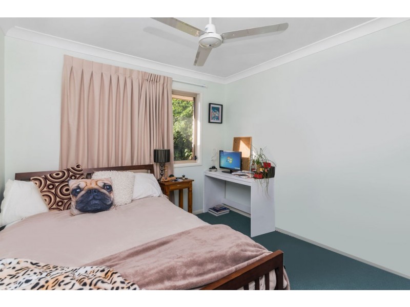 42 Tussock Crescent, Elanora QLD 4221