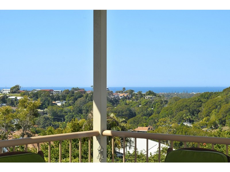 8 Tyrone Terrace, Banora Point NSW 2486