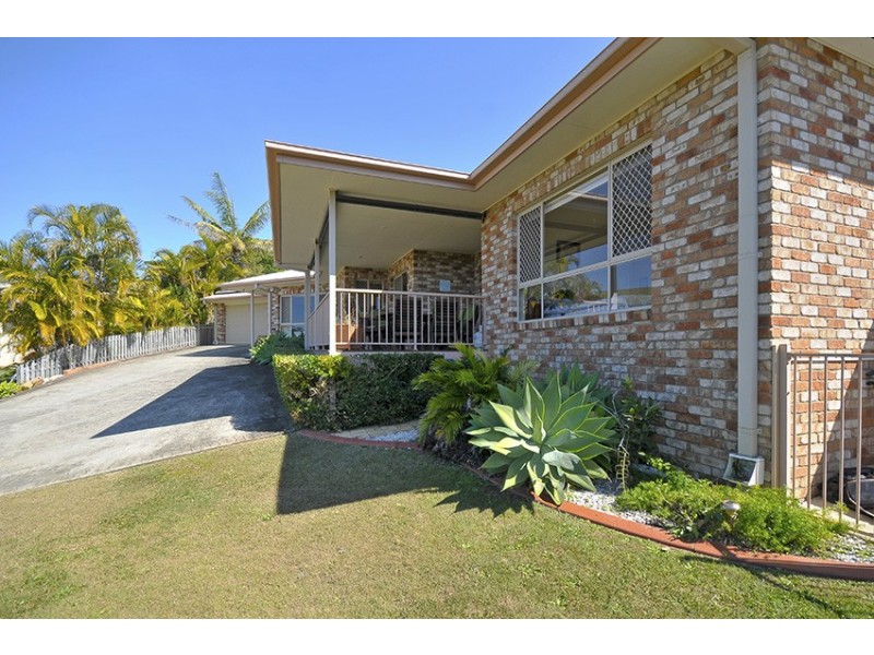 8 Tyrone Terrace, Banora Point NSW 2486